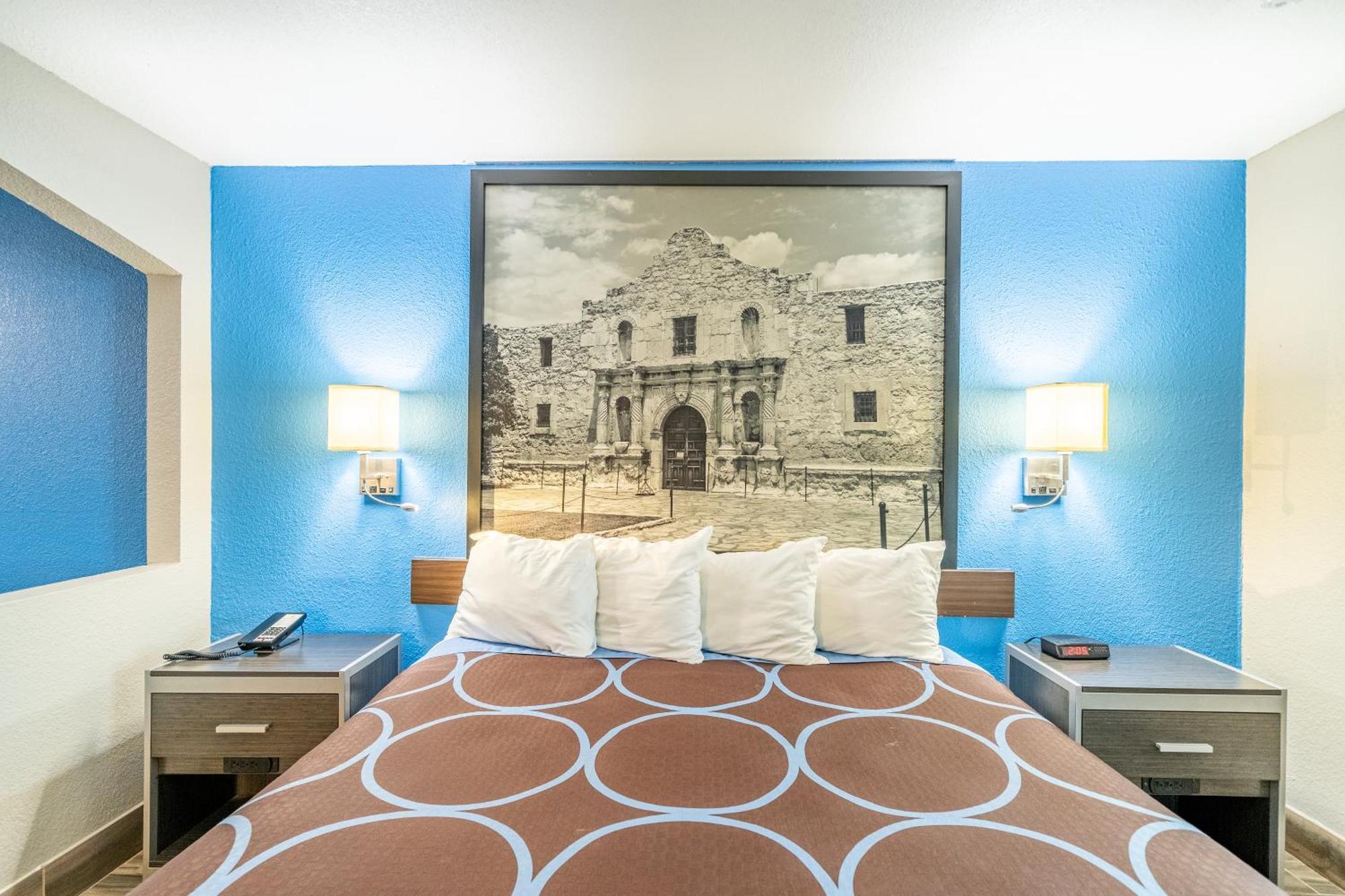 Super 8 By Wyndham San Antonio/Riverwalk Area Extérieur photo