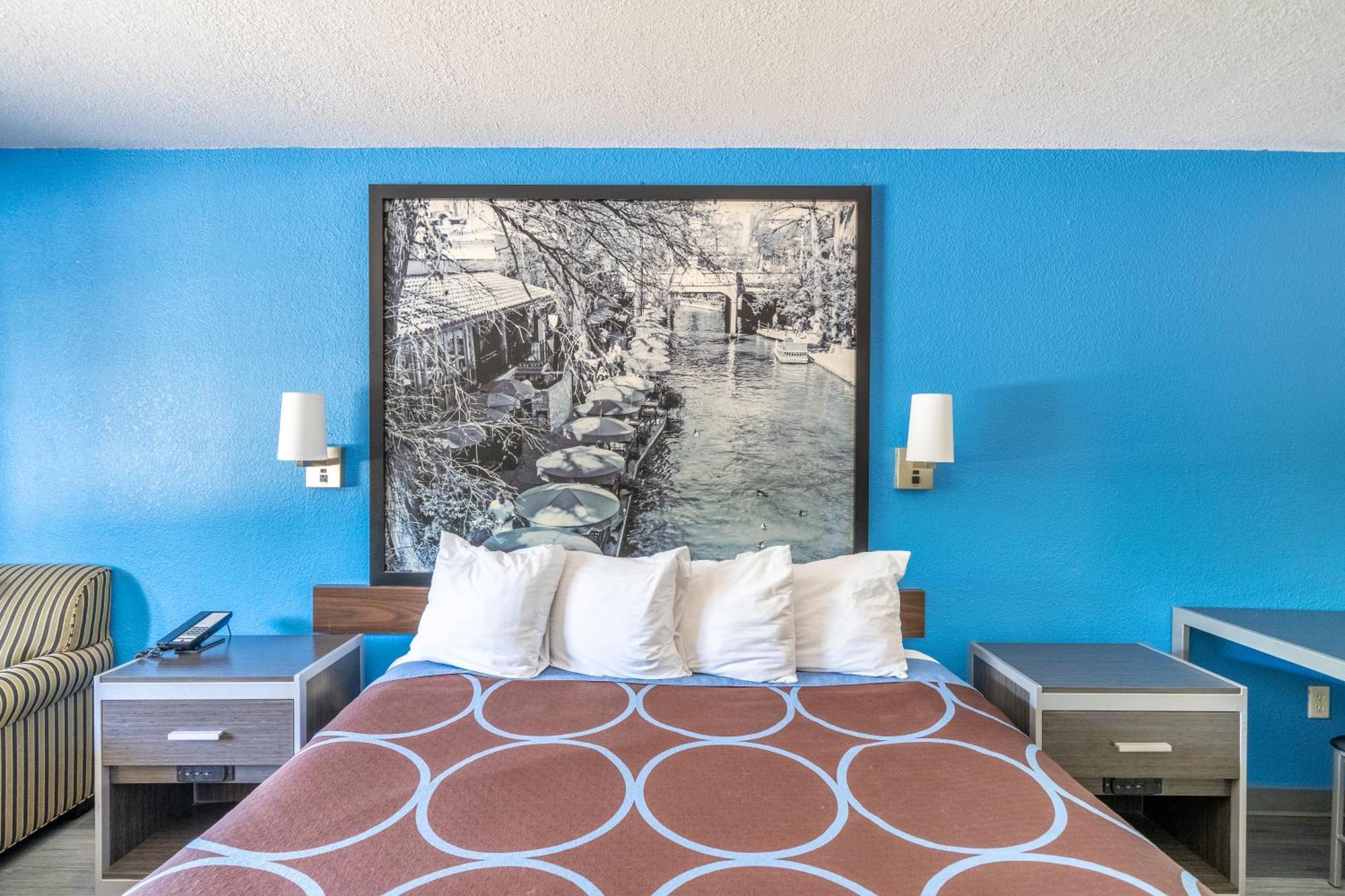Super 8 By Wyndham San Antonio/Riverwalk Area Extérieur photo