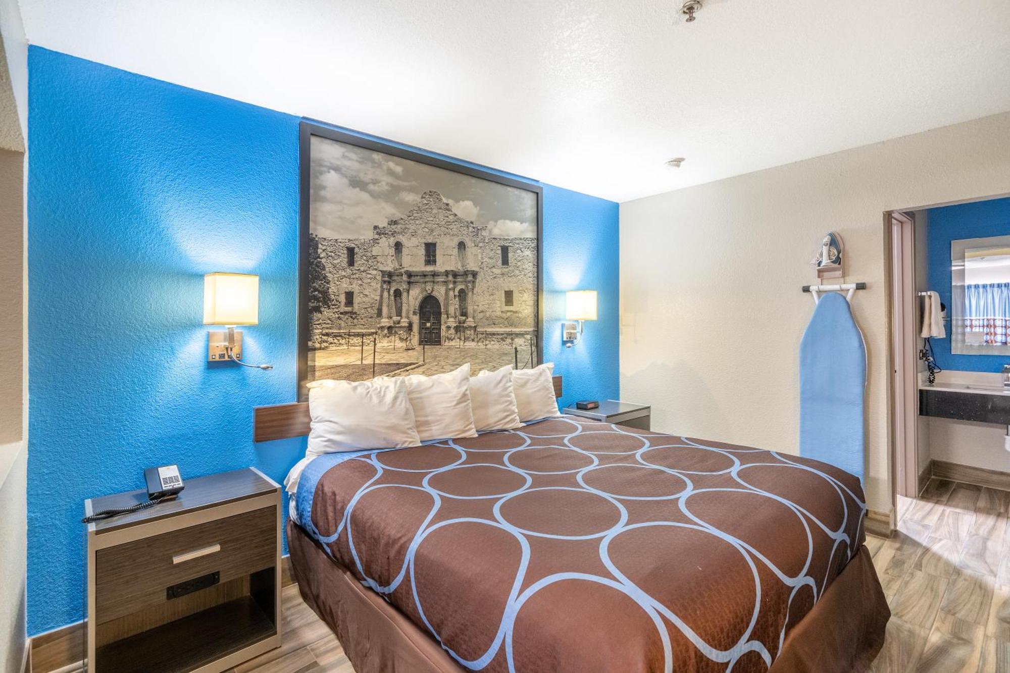 Super 8 By Wyndham San Antonio/Riverwalk Area Extérieur photo