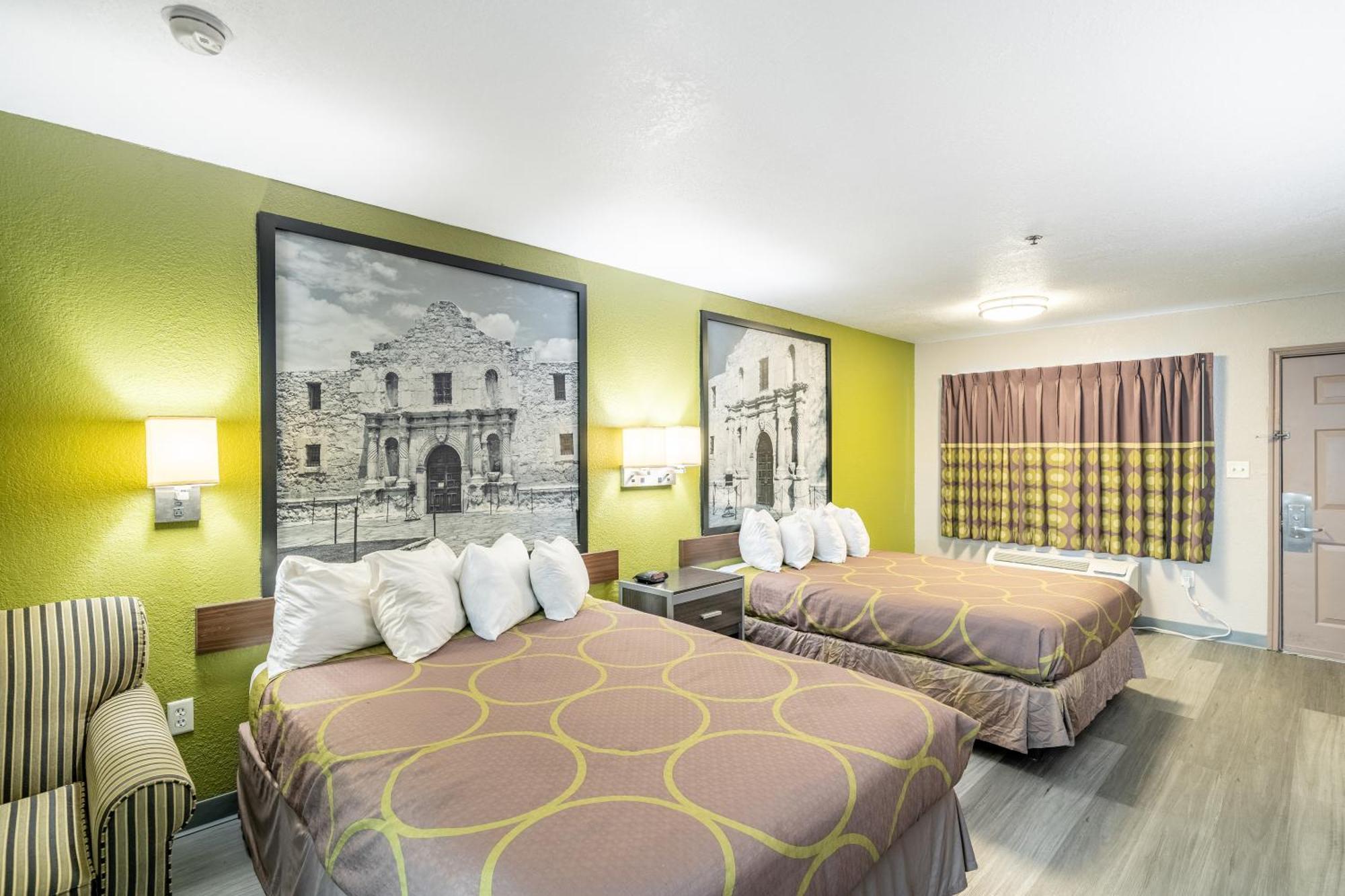 Super 8 By Wyndham San Antonio/Riverwalk Area Extérieur photo