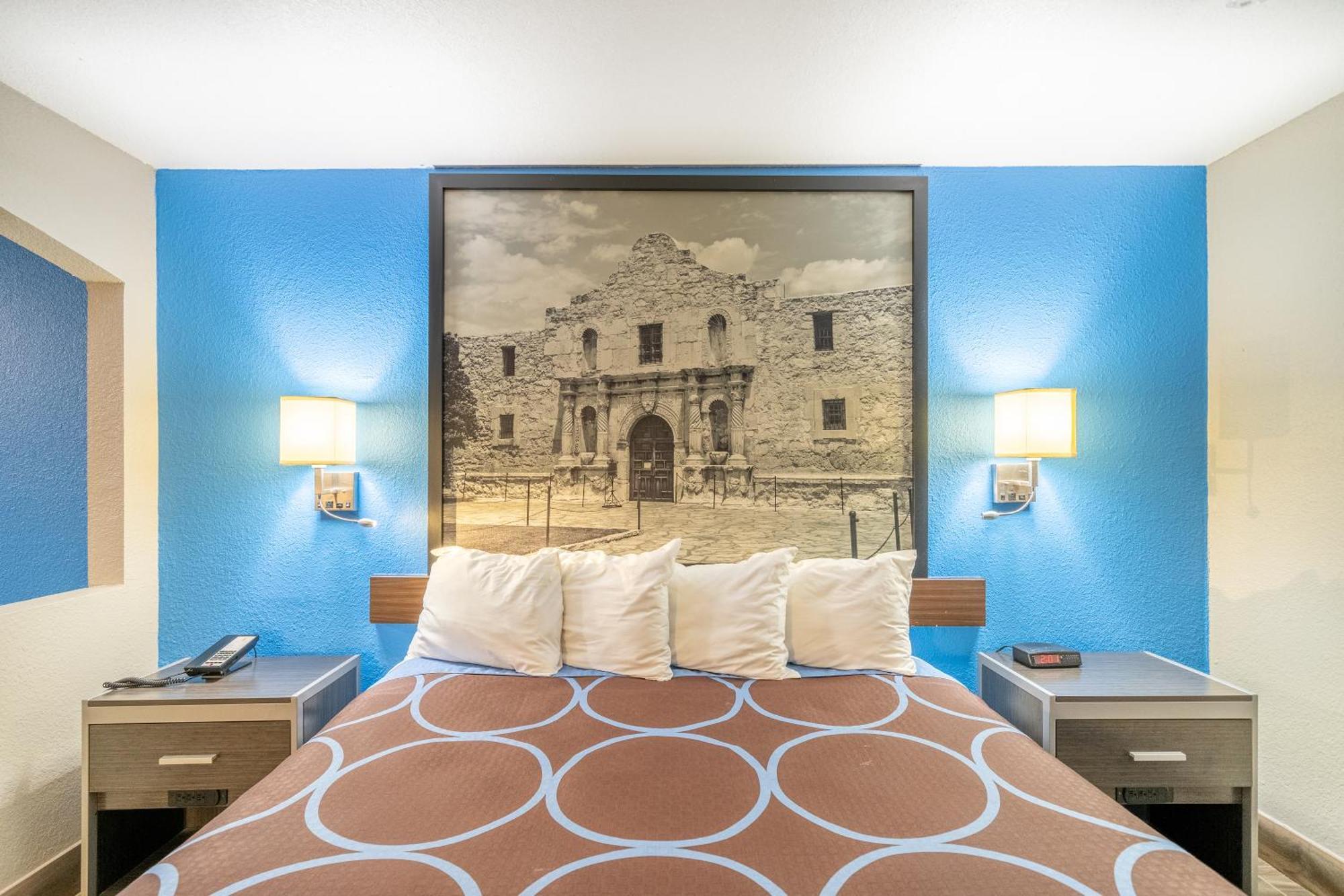 Super 8 By Wyndham San Antonio/Riverwalk Area Extérieur photo