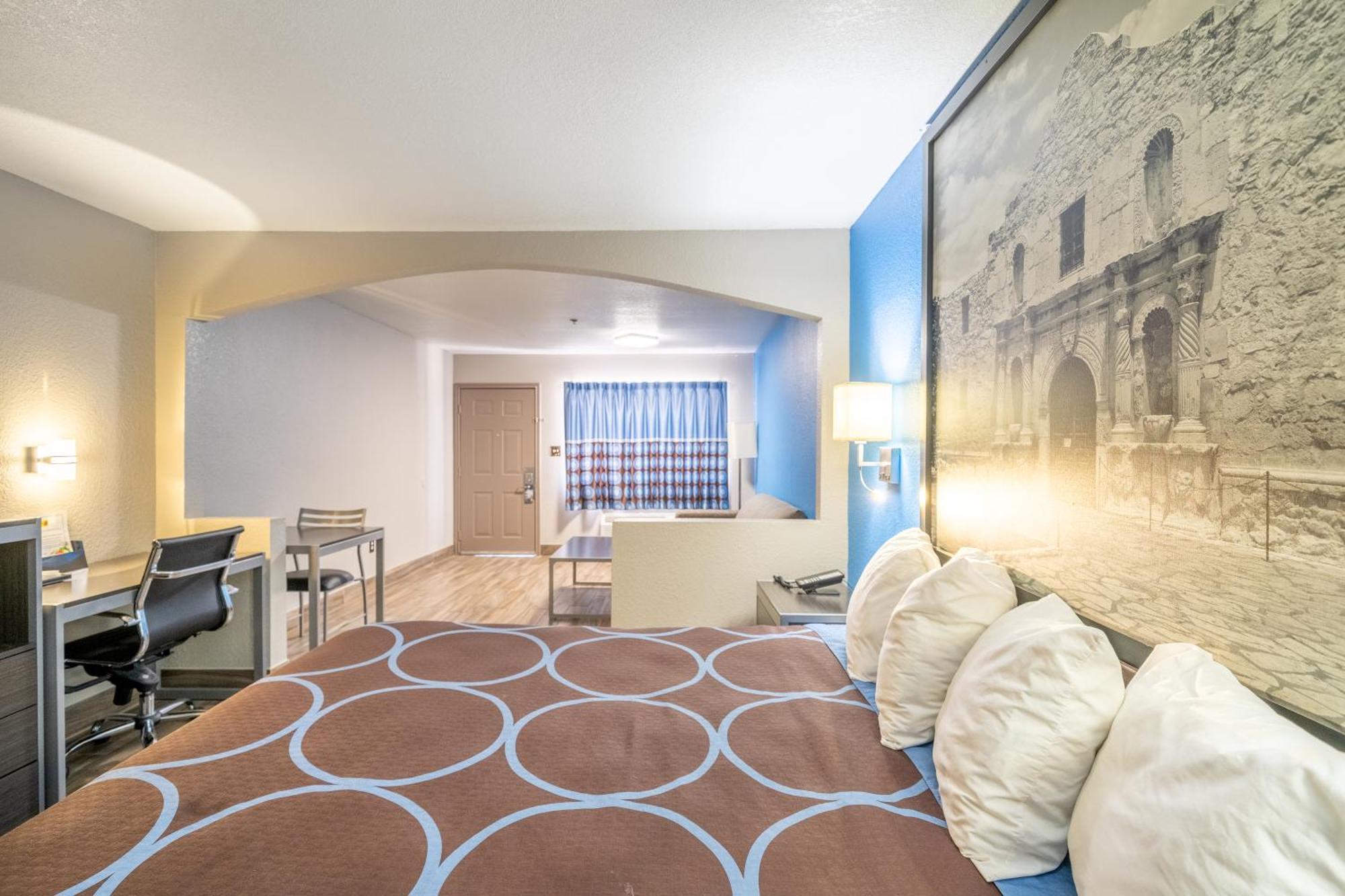 Super 8 By Wyndham San Antonio/Riverwalk Area Extérieur photo